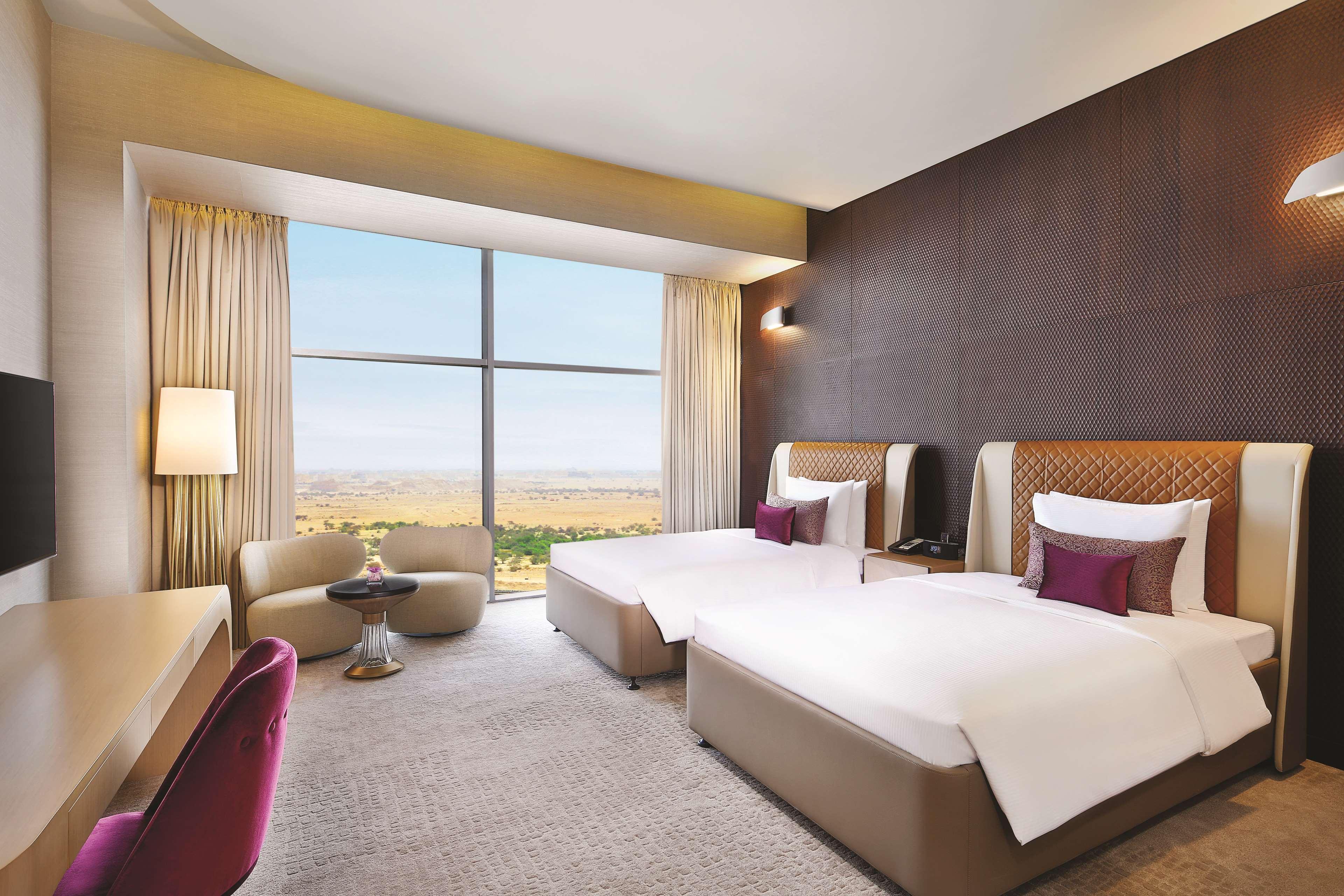 Alrayyan Hotel Doha, Curio Collection By Hilton Al Rayyan Buitenkant foto Deluxe Room